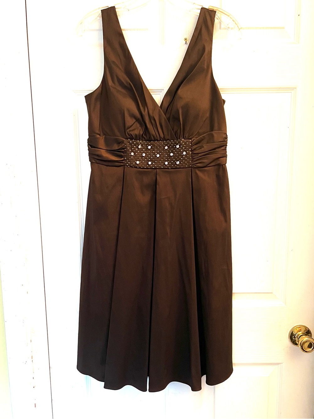 NW Nightway Y2K Brown Satin V-Neck Cocktail Dress 4 - Picture 5 of 8